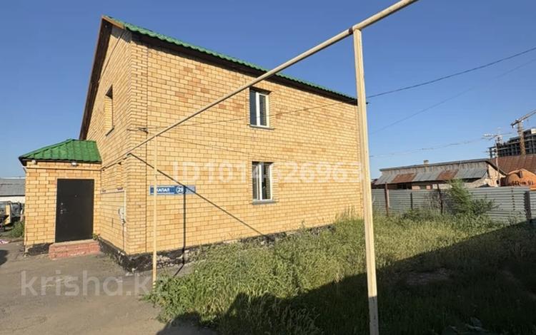 Отдельный дом · 4 комнаты · 167 м² · 14 сот., Капал 29 — Кошкарбаева за 65 млн ₸ в Астане, Сарайшык р-н — фото 2