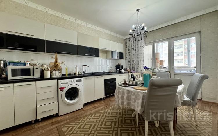 2-бөлмелі пәтер · 91.9 м² · 6/16 қабат, Шұғыла ш/а., Жуалы 1, бағасы: 42 млн ₸ в Алматы, Наурызбайский р-н — фото 84