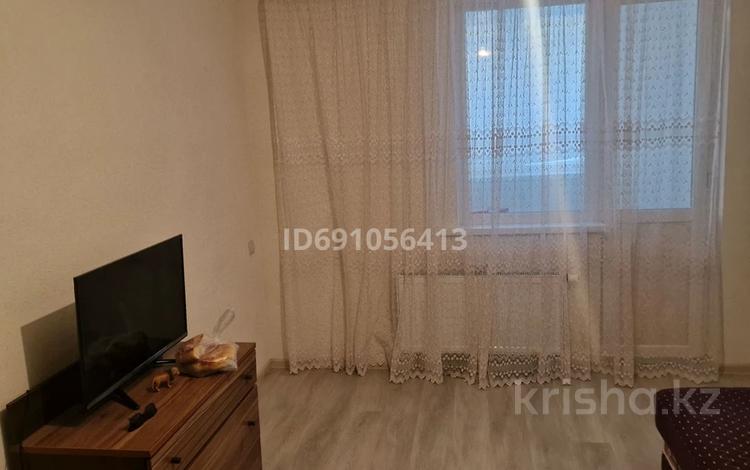 1-комнатная квартира, 35 м², 1/9 этаж помесячно, 105 20/2 — За супермаркетом Метро