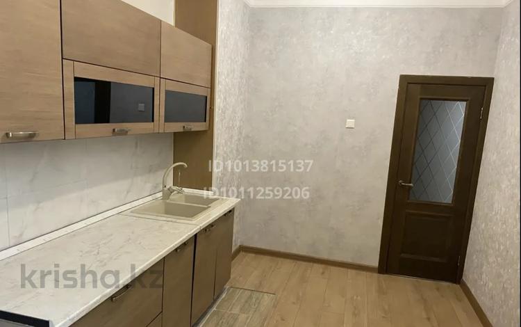 1-бөлмелі пәтер · 38 м² · 2/5 қабат, Айнабұлақ-3 ш/а. 141, бағасы: 240 000 ₸ в Алматы, Жетысуский р-н — фото 2