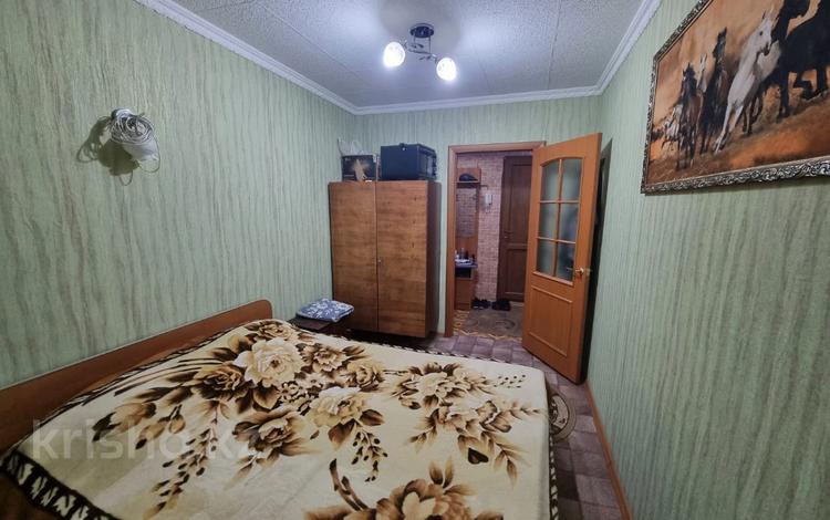 2-комнатная квартира, 43 м², 3/5 этаж, Молодежная за 8 млн 〒 в Шахтинске — фото 5