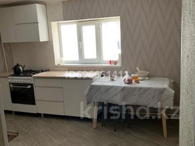 Жеке үй · 3 бөлме · 80 м² · 7 жүзд., Ульяны Громовой, бағасы: 37 млн ₸ в Уральске