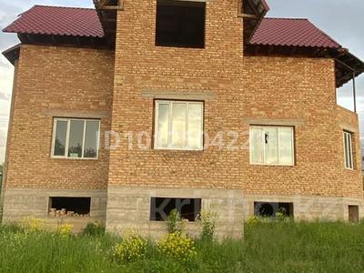 Жеке үй · 8 бөлме · 350 м² · 10 сот., Момышулы 11, бағасы: 35 млн ₸ в Рыскулово
