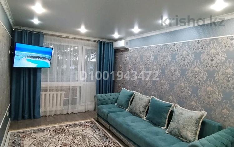 2-комнатная квартира · 44 м² · 2/5 этаж, 7мкр 64/2 за 15 000 〒 в Степногорске — фото 2