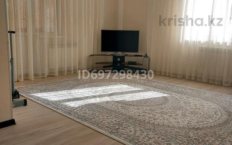 2-комнатная квартира · 63.7 м² · 9/12 этаж, 33-й мкр за 17.5 млн ₸ в Актау — фото 3
