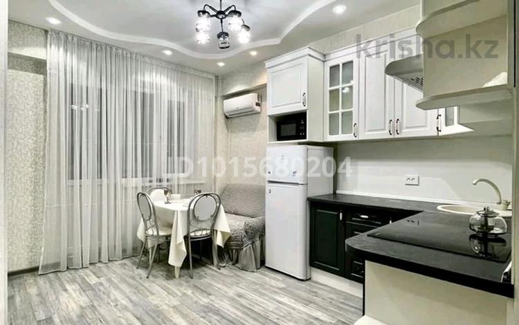 1-бөлмелі пәтер · 38.5 м² · 12/16 қабат, Самал-1 ш/а. 9/2, бағасы: 250 000 ₸ в Алматы, Медеуский р-н — фото 2