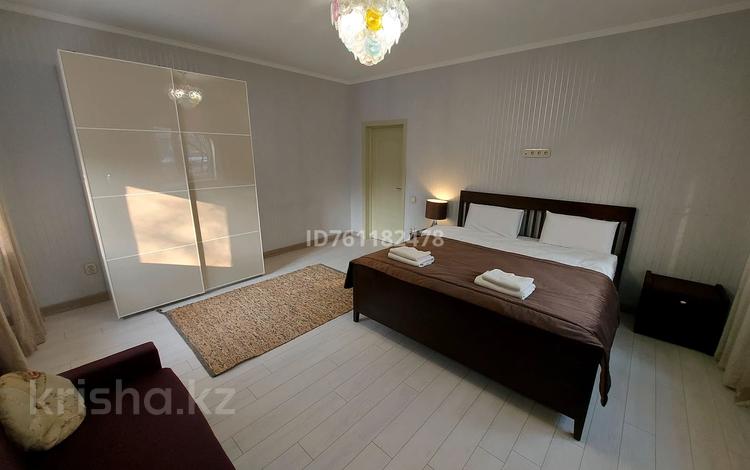 3-бөлмелі пәтер · 80 м² · 2/3 қабат, Пушкина 128 — Гостиница казахстан, бағасы: 40 000 ₸ в Алматы, Медеуский р-н — фото 21