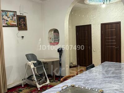 Отдельный дом · 5 комнат · 180 м² · 4.17 сот., Келменбет 17б — Хасанова Қарасай батыр за ~ 40 млн ₸ в Кызылкайрат