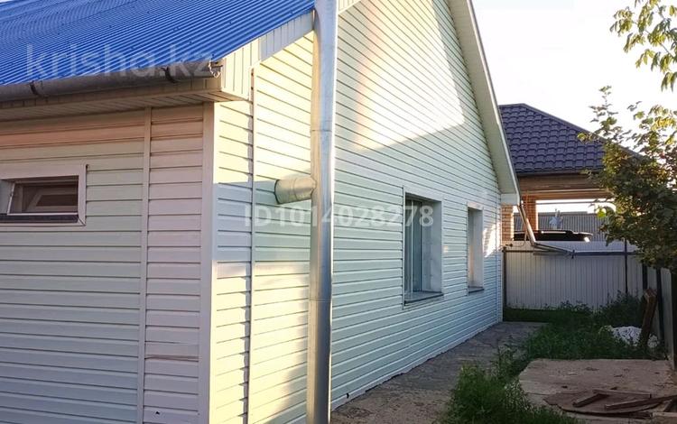 Отдельный дом · 4 комнаты · 110 м² · 10 сот., Чингирлауская 1Г — Юбилейный Чингирлауская за 18 млн ₸ в Аксае — фото 2