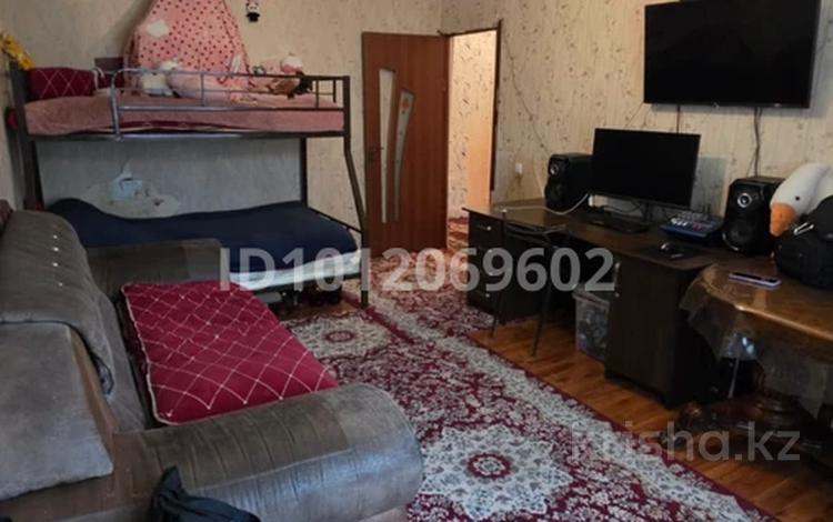 3-комнатная квартира · 68 м² · 1/5 этаж, Мкр. Айнабулак-1 26 за 43 млн ₸ в Алматы, Жетысуский р-н — фото 2