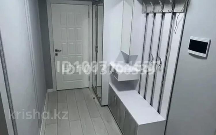 3-комнатная квартира · 70 м² · 6/13 этаж, Муратбаева 14 за 400 000 ₸ в Алматы, Алмалинский р-н — фото 2