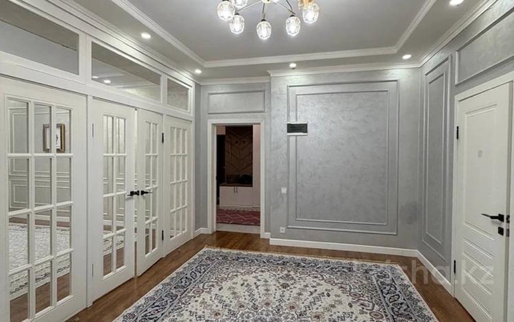 4-комнатная квартира · 136 м² · 3/11 этаж, 31Б мкр 8 за 41 млн ₸ в Актау — фото 2