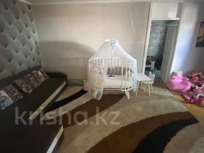2-бөлмелі пәтер · 46 м² · 2/5 қабат, Б. Момышулы 34, бағасы: 6.9 млн ₸ в Темиртау