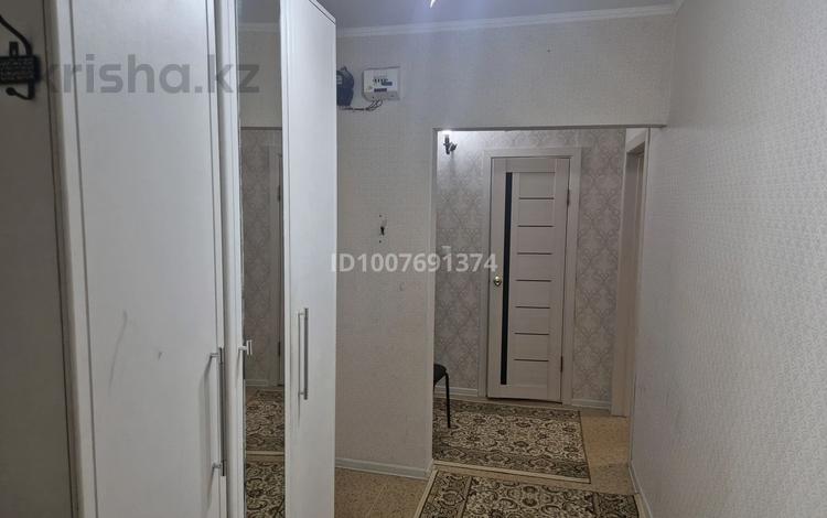 2-комнатная квартира · 53 м² · 9/9 этаж, 5мкр 22 за 150 000 ₸ в Аксае — фото 2