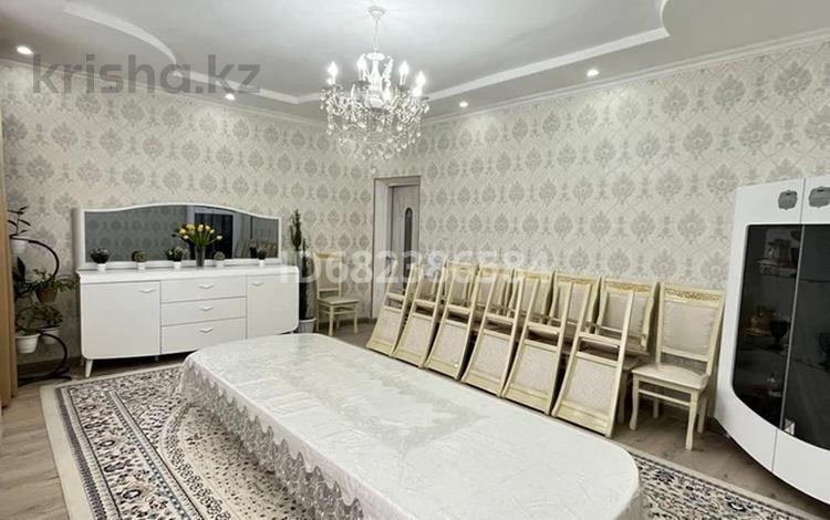 Жеке үй • 8 бөлмелер • 450 м² • 6 сот., мкр Казыгурт 29, бағасы: 62 млн 〒 в Шымкенте, Абайский р-н — фото 2