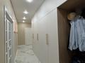 2-комнатная квартира · 70 м² · 5/9 этаж, мкр Нурсая, Елорда 6/3, 6/4, 6/5, 6/6, 6/7, 6/8, 6Б — Сзади ФЛЮОР за 42 млн ₸ в Атырау — фото 3