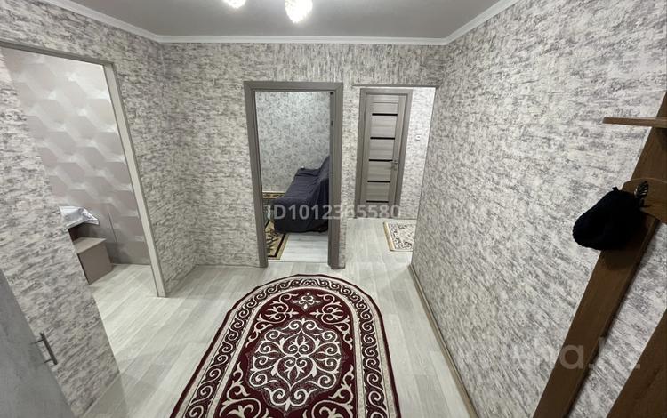 2-комнатная квартира · 53 м² · 4/5 этаж, Мкр 4 5 за ~ 16.6 млн ₸ в Уральске — фото 2