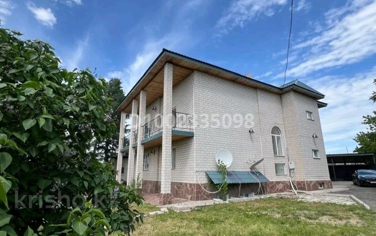 Жеке үй · 8 бөлме · 300 м², Мерей 4 — Кенесары, бағасы: 60 000 ₸ в Бурабае — фото 5