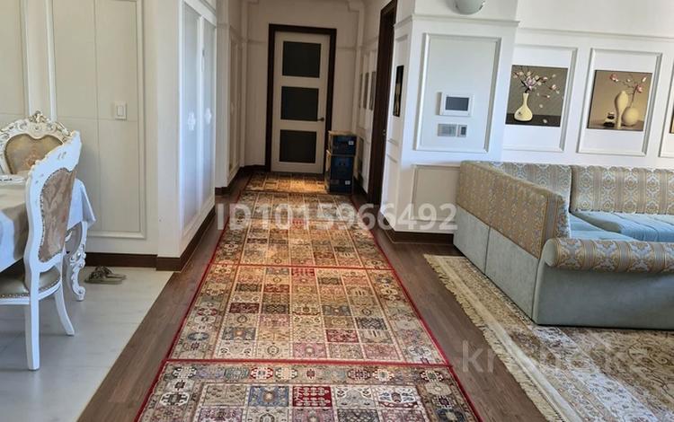 5-комнатная квартира · 205 м², Ахмет Байтурсынулы 9 за 2.2 млн ₸ в Астане, Сарайшык р-н — фото 2