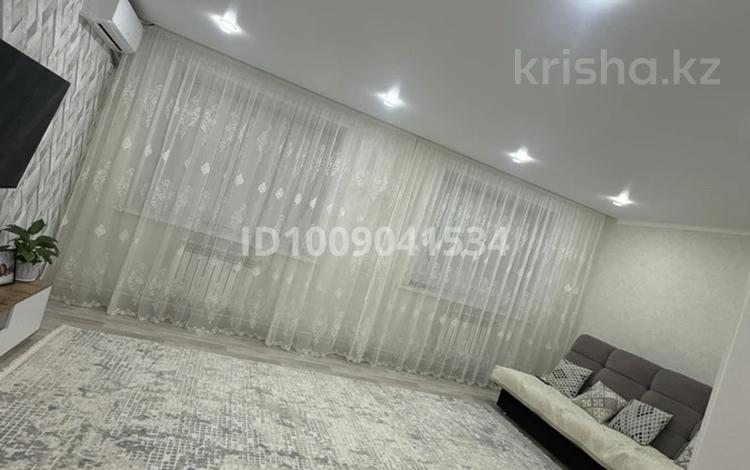 2-бөлмелі пәтер · 64 м² · 1/9 қабат, Чокина 162/3 162 — Находится в районе парк Гагарина, бағасы: 33 млн ₸ в Павлодаре — фото 2