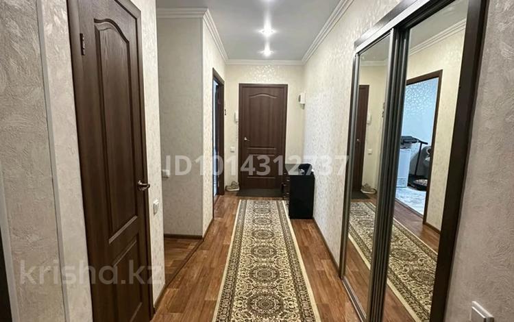 3-бөлмелі пәтер · 65 м² · 8/9 қабат, Абая 72 — Абая - Ауезова - Сатпаева, бағасы: 30 млн ₸ в Экибастузе — фото 2