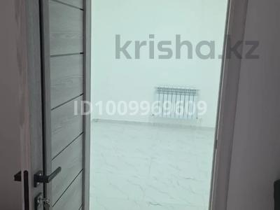 Свободное назначение, офисы, магазины и бутики, склады, азс, автосервисы и автомойки, общепит, салоны красоты, сельское хозяйство, бани, гостиницы и зоны отдыха, фитнес и спорт, медцентры и аптеки, образование, развлечения, конференц-залы, кабинеты и рабочие места, студии · 9 м² за 45 000 〒 в Уральске