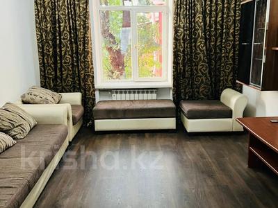 3-бөлмелі пәтер · 58 м² · 2/3 қабат, Таукехана 51 — Физули кафе, бағасы: 180 000 ₸ в Шымкенте, Енбекшинский р-н
