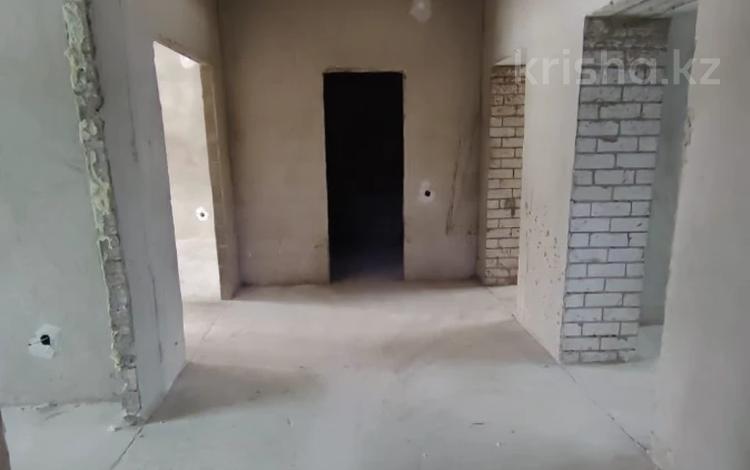 3-комнатная квартира · 93.9 м² · 4/9 этаж, мкр. Алтын орда, Мустафы Шокая за 31 млн 〒 в Актобе — фото 4