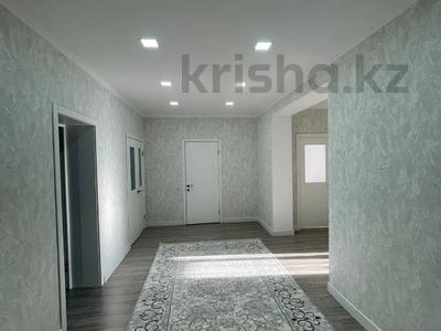 3-бөлмелі пәтер · 143.7 м² · 7/8 қабат, Алтын орда ш/а., бағасы: 46 млн ₸ в Актобе, мкр. Алтын орда