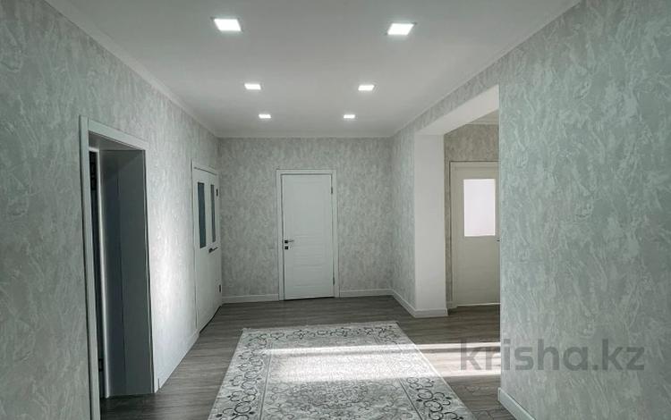 3-бөлмелі пәтер · 143.7 м² · 7/8 қабат, Алтын орда ш/а., бағасы: 46 млн ₸ в Актобе, мкр. Алтын орда — фото 2