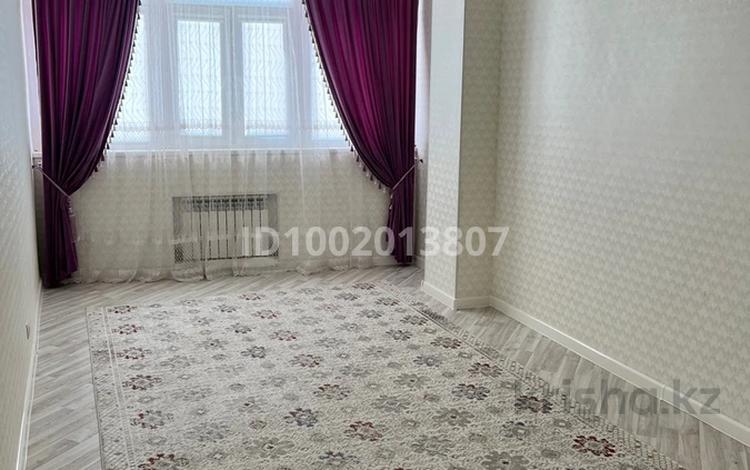 3-комнатная квартира · 130 м² · 5/7 этаж, 32Б мкр 20 за 36 млн 〒 в Актау — фото 2