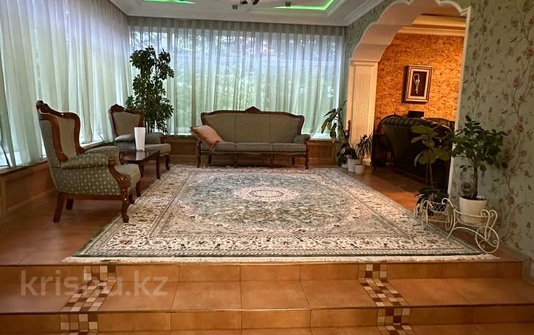 Отдельный дом · 7 комнат · 650 м², Шукшина 5 за 2.5 млн ₸ в Астане, Алматы р-н — фото 2