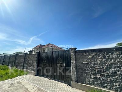 Жеке үй · 7 бөлме · 260 м² · 10 сот., Пушкина 227, бағасы: 165 млн 〒 в Туздыбастау (Калинино)