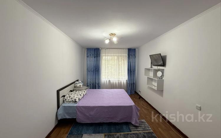 3-бөлмелі пәтер · 56 м² · 1/5 қабат, мкр Орбита-4 29, бағасы: 300 000 ₸ в Алматы, Бостандыкский р-н — фото 2