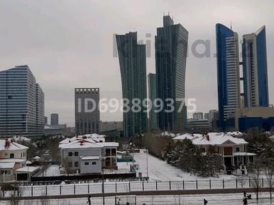 2-комнатная квартира · 60 м² · 4/14 этаж помесячно, Сарайшык 7 за 250 000 〒 в Астане, Есильский р-н