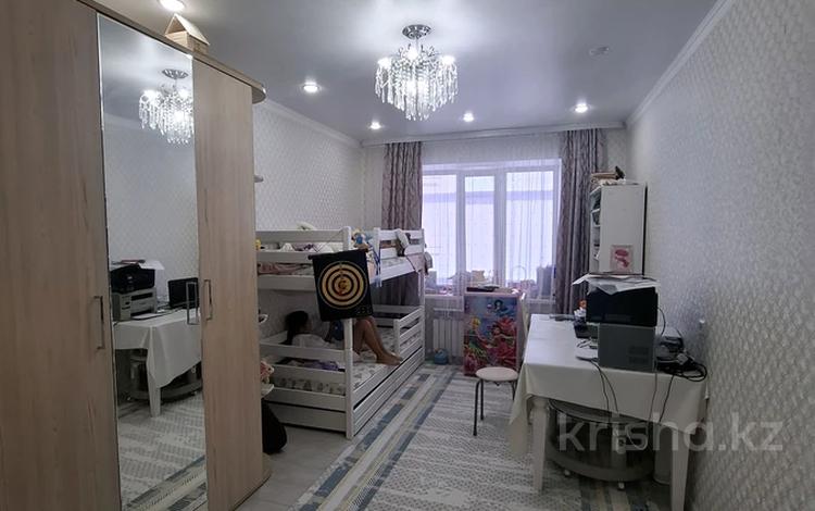3-комнатная квартира · 103.9 м² · 7/9 этаж, Громовой за 50 млн ₸ в Уральске — фото 3