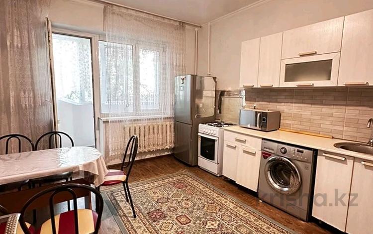 1-комнатная квартира, 44 м², 2/5 этаж помесячно, мкр Аксай-3 — Момышулы