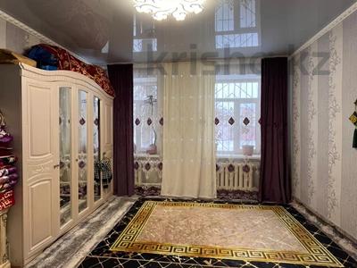 3-комнатная квартира · 54.5 м² · 1/2 этаж, Назарбаева за 11.5 млн 〒 в Уральске