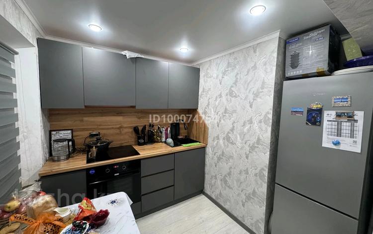 2-комнатная квартира · 48 м² · 1/5 этаж, Караменде би 74 за 150 000 ₸ в Балхаше — фото 2