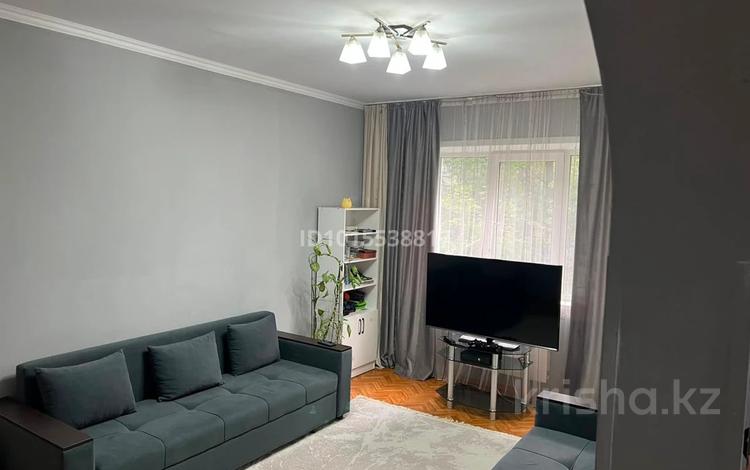 2-бөлмелі пәтер · 52 м² · 2/5 қабат, Ақсай-3А ш/а. 16, бағасы: 36 млн ₸ в Алматы, Ауэзовский р-н — фото 2