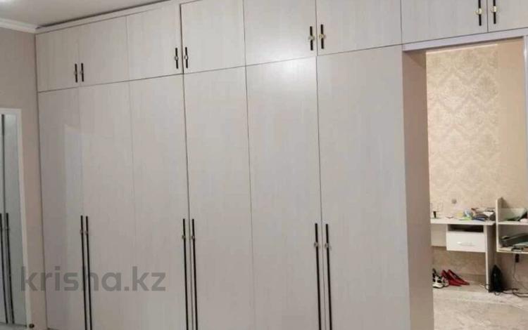 2-бөлмелі пәтер · 46 м² · 4/13 қабат, Макатаева — Муратбаева, бағасы: 41 млн ₸ в Алматы, Алмалинский р-н — фото 2