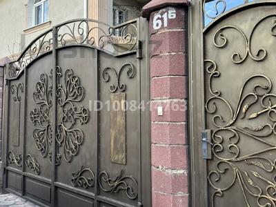 Отдельный дом · 8 комнат · 280 м² · 10 сот., Бейбарыс 61Б за 150 млн 〒 в Ленгере