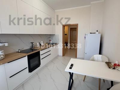 2-бөлмелі пәтер · 79.3 м² · 13/20 қабат, Ракымжан Кошкарбаев 26 — Аманжолова, бағасы: 41 млн ₸ в Астане, Сарайшык р-н