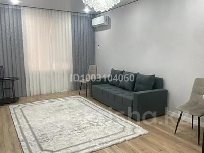 1 комната · 50 м², Халиуллина 196/17, кор. 5 за 100 000 〒 в Алматы