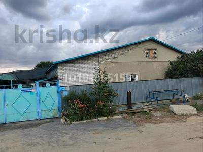 Отдельный дом · 3 комнаты · 90 м² · 8 сот., Сарышолака Боранбай улы 14 — Школа 55 за 24 млн ₸ в Актобе, жилой массив Заречный-1