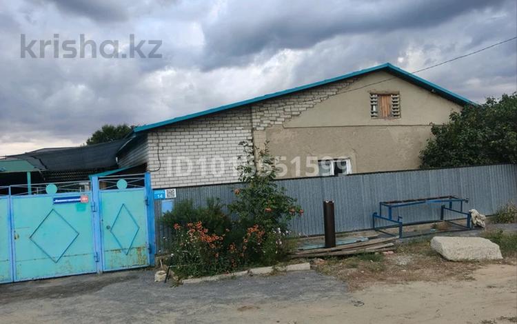 Отдельный дом · 3 комнаты · 90 м² · 8 сот., Сарышолака Боранбай улы 14 — Школа 55 за 24 млн ₸ в Актобе, жилой массив Заречный-1 — фото 2