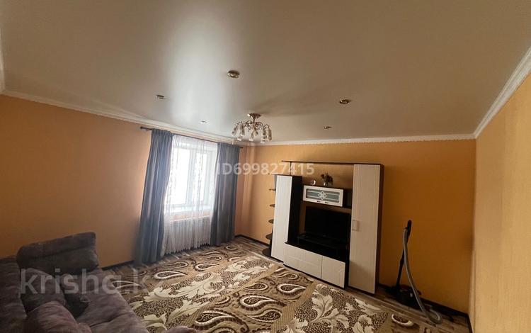 2-бөлмелі пәтер · 60 м² · 8/9 қабат, Сагдиева 10 — Набережная, бағасы: 250 000 ₸ в Кокшетау — фото 2