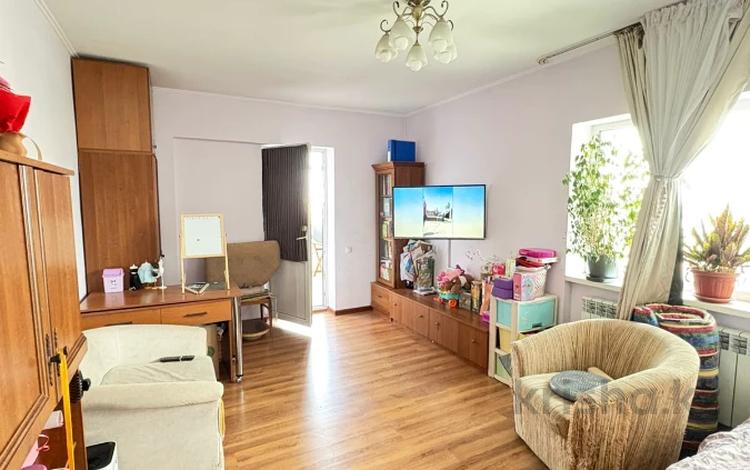 1-комнатная квартира · 50 м² · 5/16 этаж, мкр Мамыр-1 29 за 34 млн ₸ в Алматы, Ауэзовский р-н — фото 3