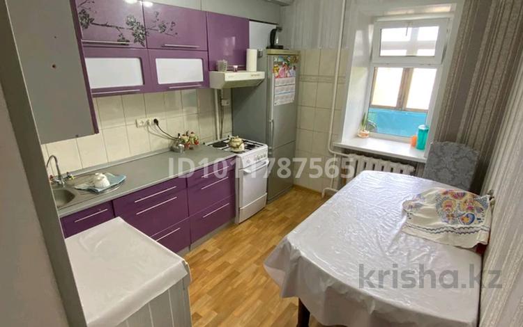 3-комнатная квартира · 63 м² · 4/5 этаж, мкр Михайловка бадина — Бадина прогресса за 20 млн ₸ в Караганде, Казыбек би р-н — фото 2