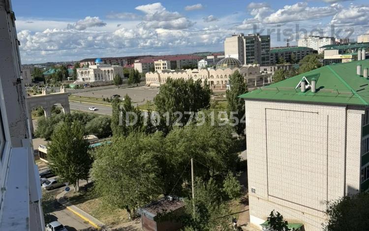 1-бөлмелі пәтер · 41.5 м² · 8/10 қабат, мкр Кунаева — Площадь Первого Президента, бағасы: 15.3 млн ₸ в Уральске — фото 2
